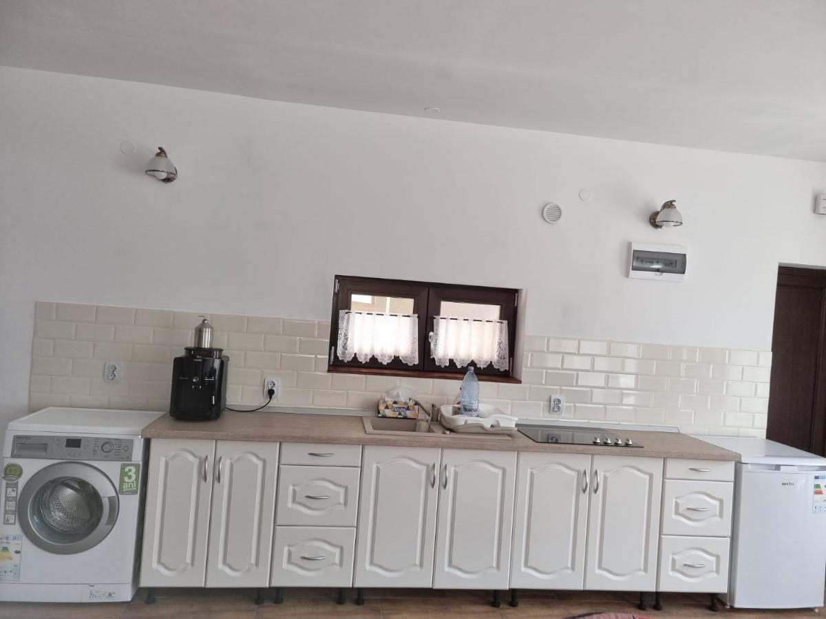 Casa De Oaspeti Minerva Дева Екстериор снимка